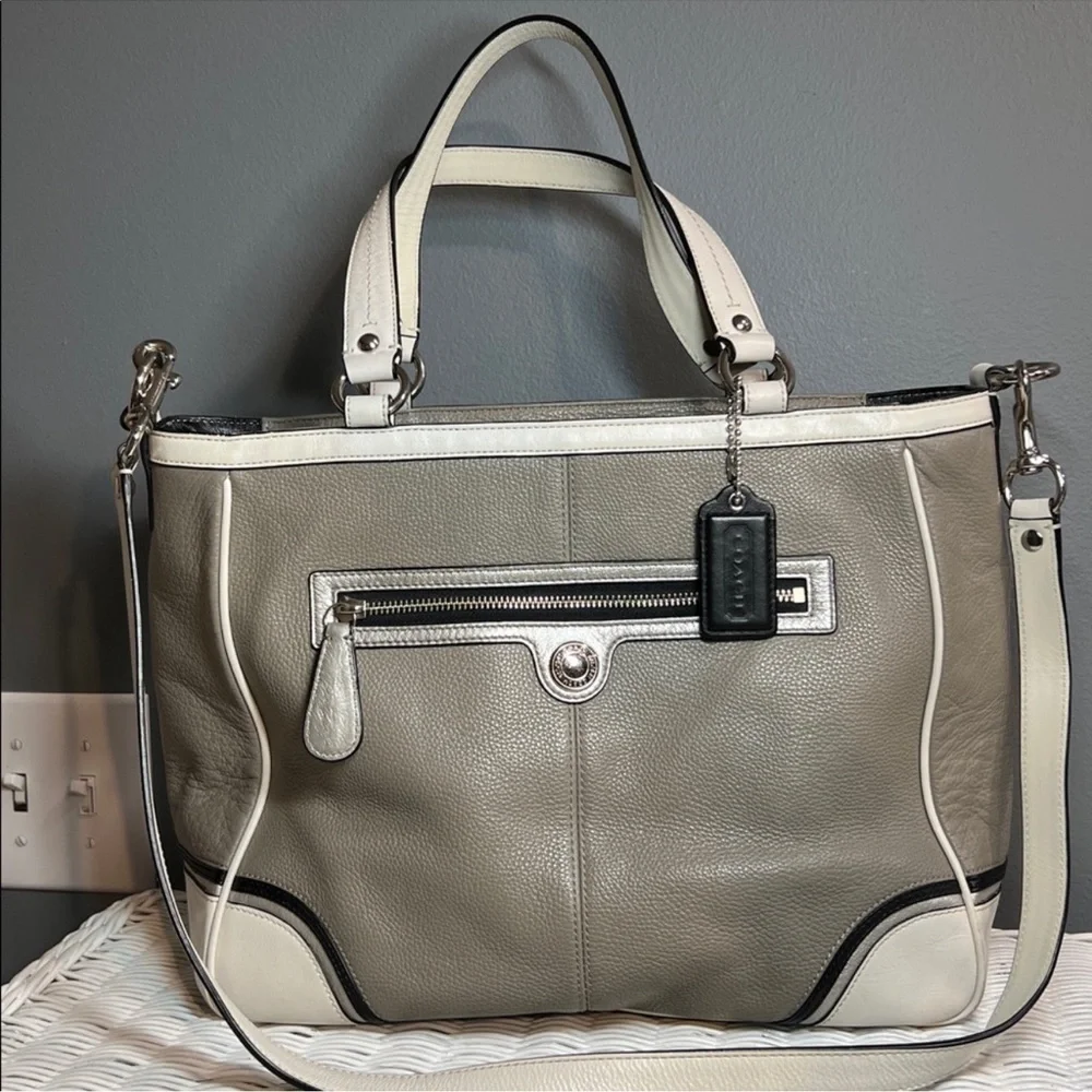 Coach Laura Spectator Tote, EUC - Picture 14 of 14